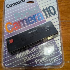 Concord Pocket Camera 110 with Flash
